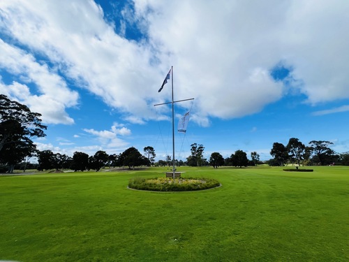 ゴルフ侍、見参！