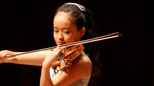 HIMARIという名の才能
～14歳バイオリニストの現在地～